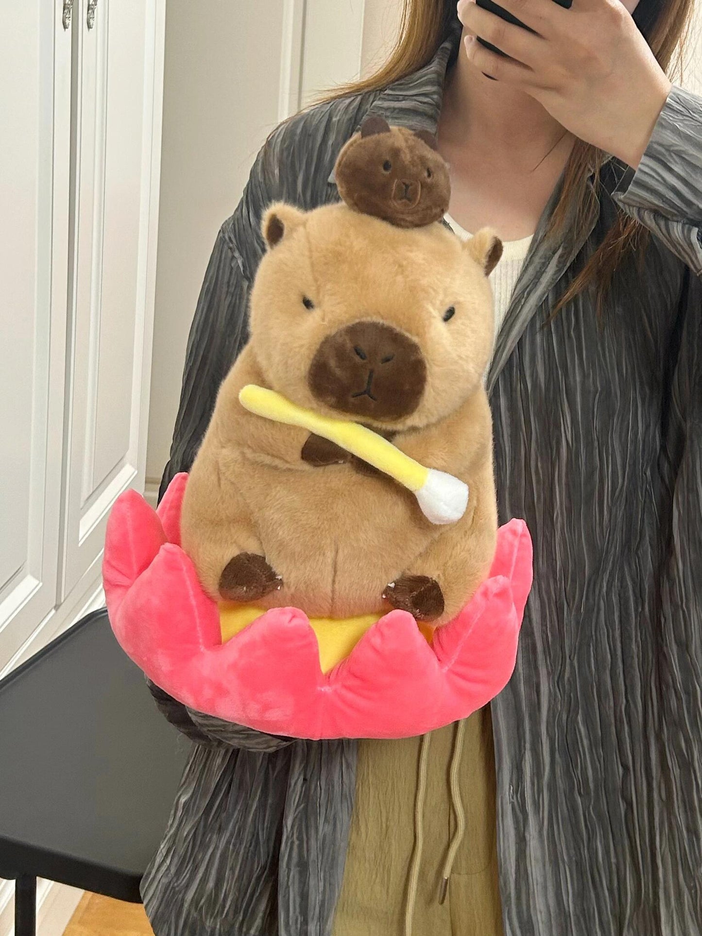 Capybara + lotus💓