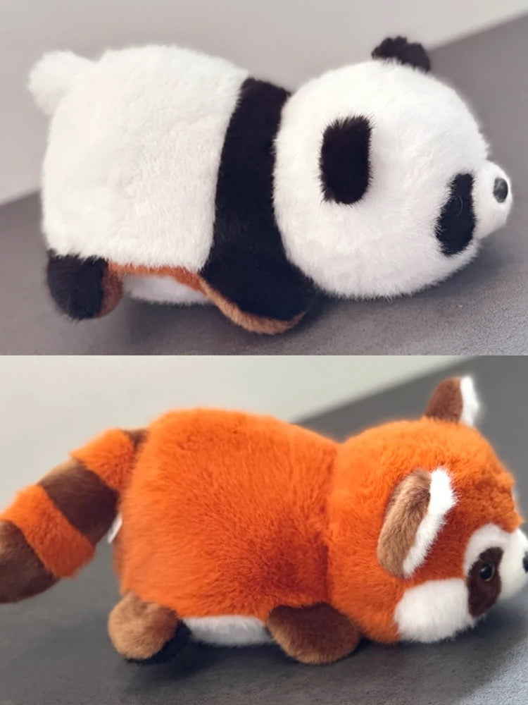 The panda doll turns into a red panda.🐼❤️