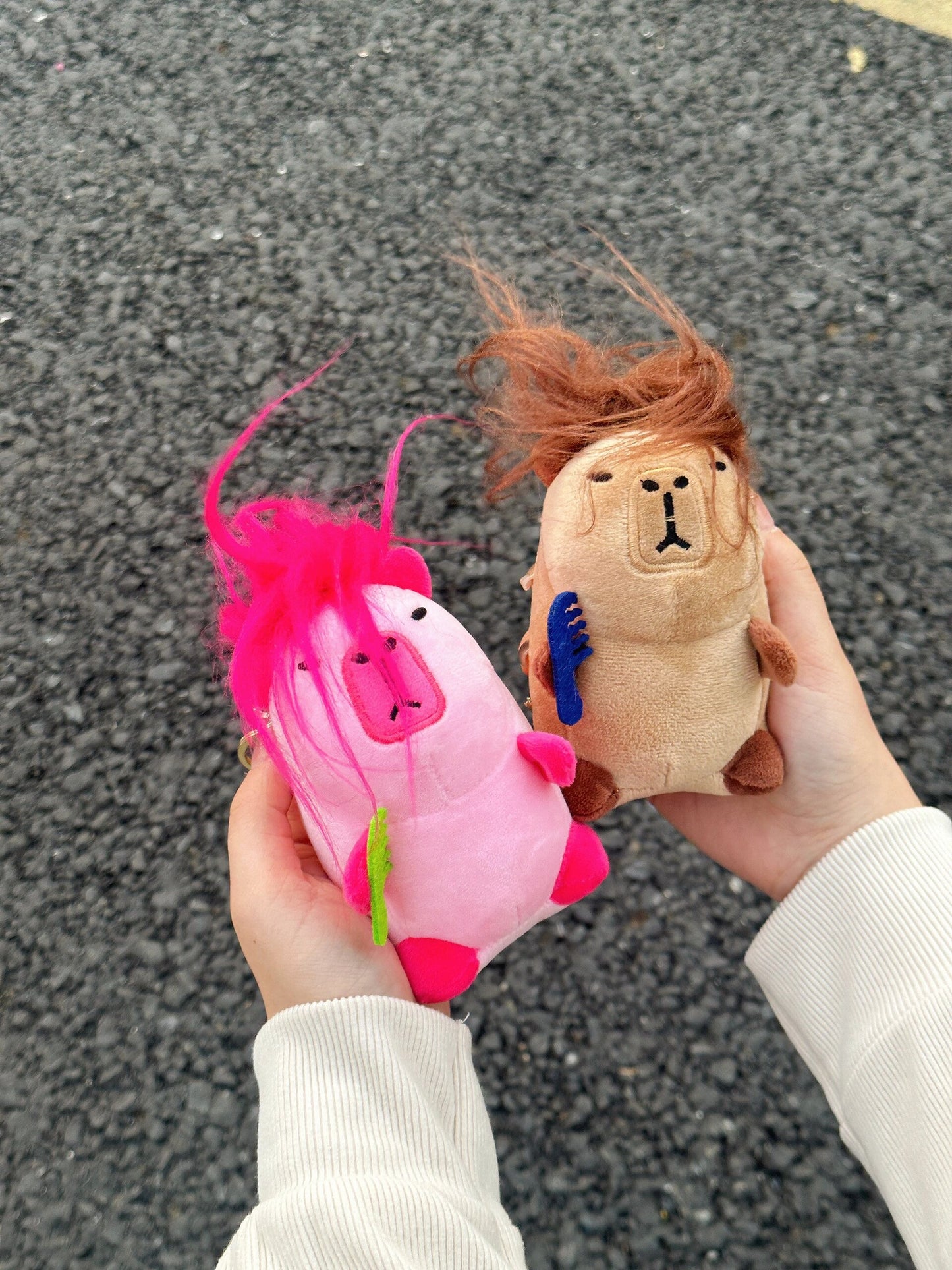 Capybara keychain🦦