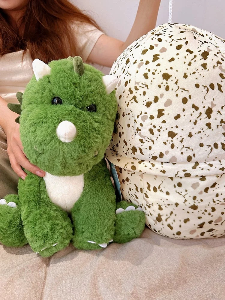 Baby dragon in egg 🦖🥚
