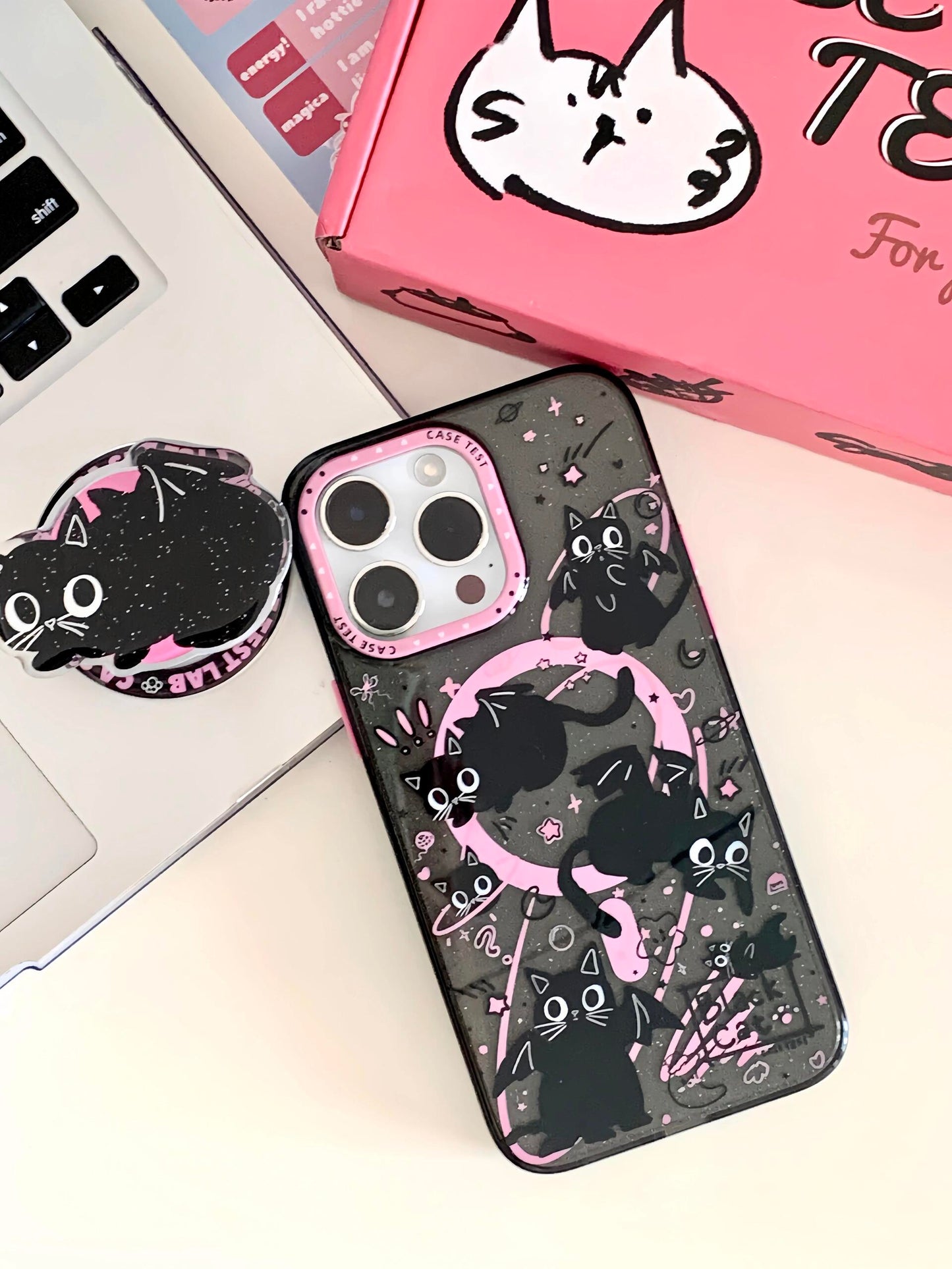 Black cat pattern MagSafe case🐈⬛