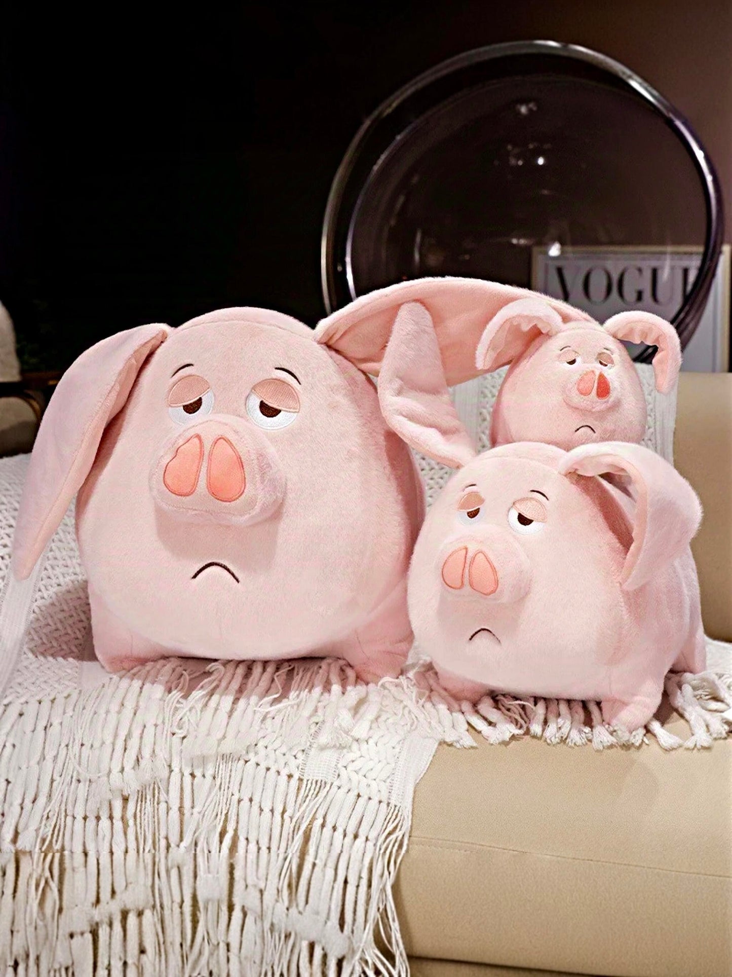 Flying pig from the animation Nezha 2π·
