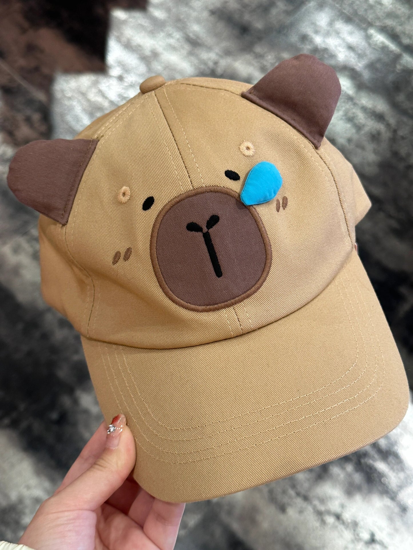 Capybara hat 🦦