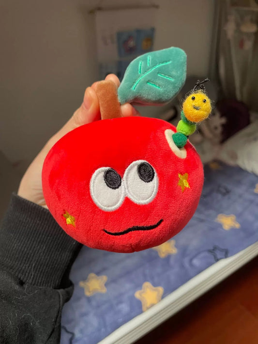 Apple keychain. 🍎🐛