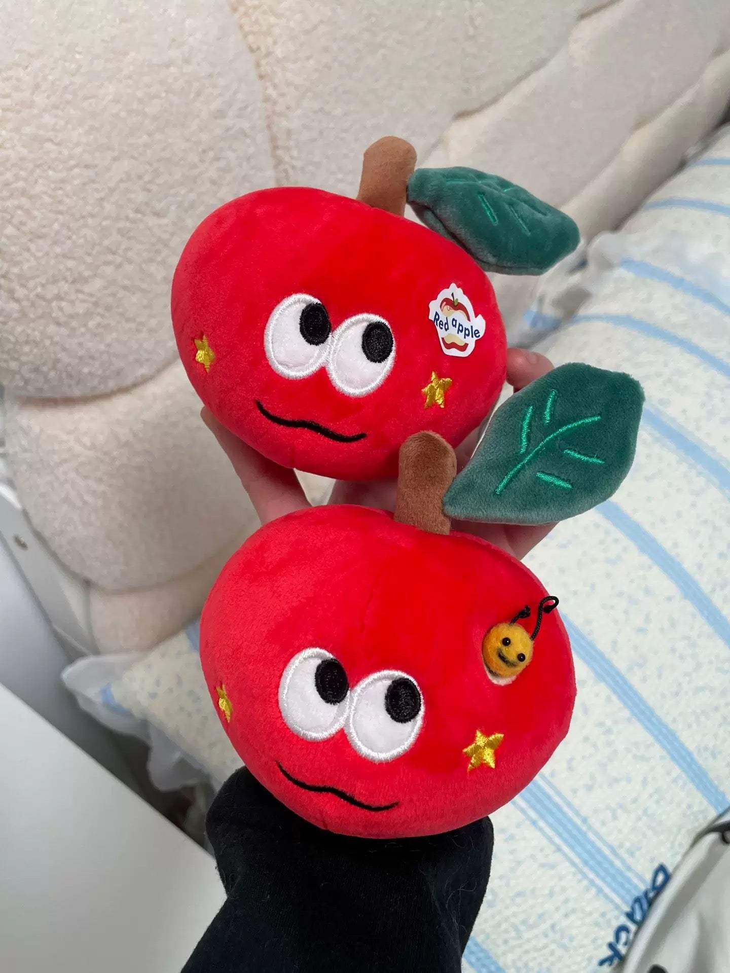 Apple keychain. 🍎🐛