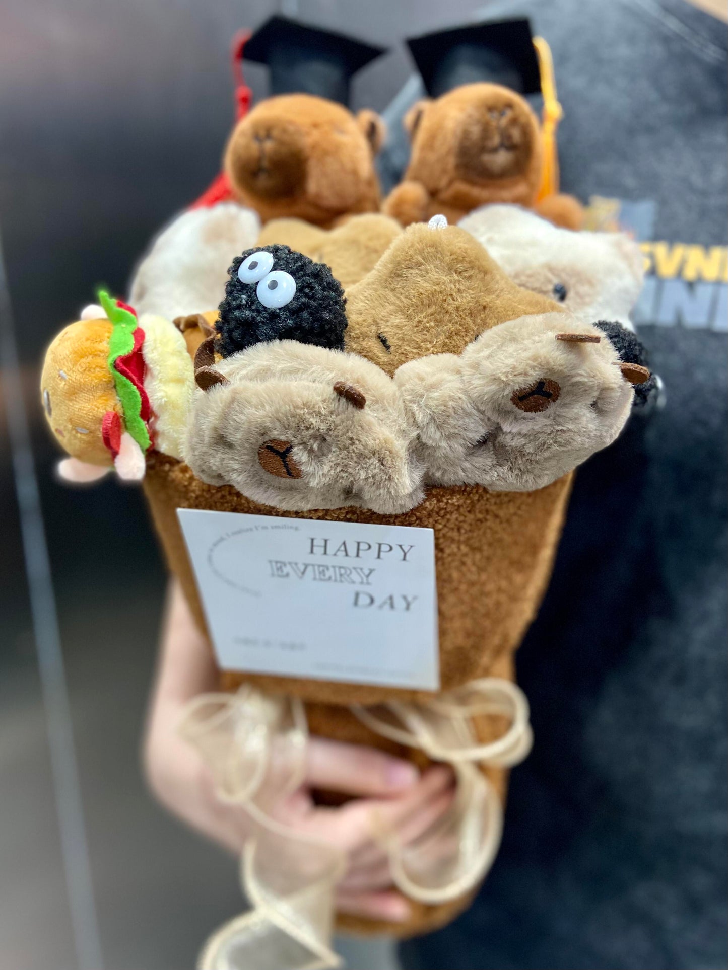 Capybara bouquet🤎🤍