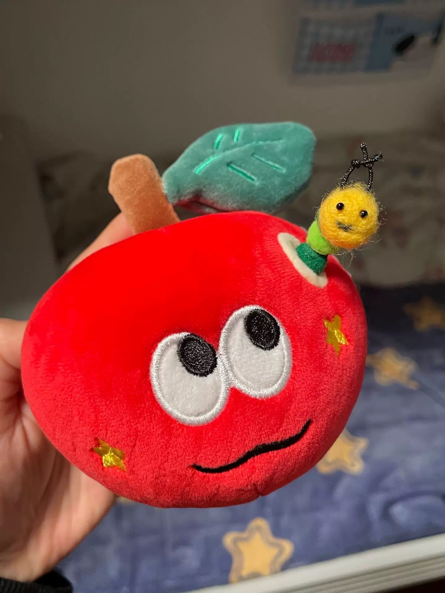 Apple keychain. 🍎🐛